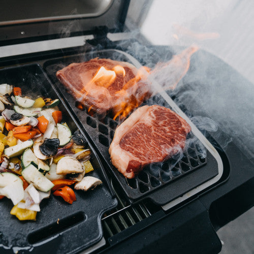 Wagyu Rumpsteak und Ribeye auf dem Grill mit Gemüse, Zubereitung Rumpsteak und Entrecote