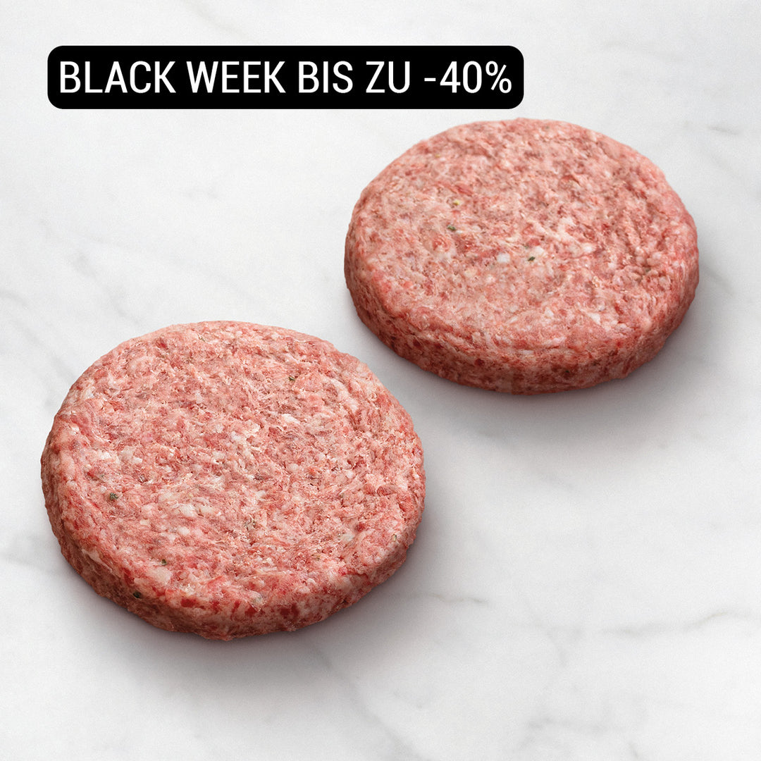 Dry Aged Wagyu Burger Patty, testsieger-fleisch - Wagyu Burger, Wagyu Patties auf weißem Hintergrund, wagyu rind, perfekte burger patties, patties für burger, burger patties tiefgefroren